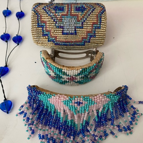 Assortment of Jewelry - Picture 3 of 7